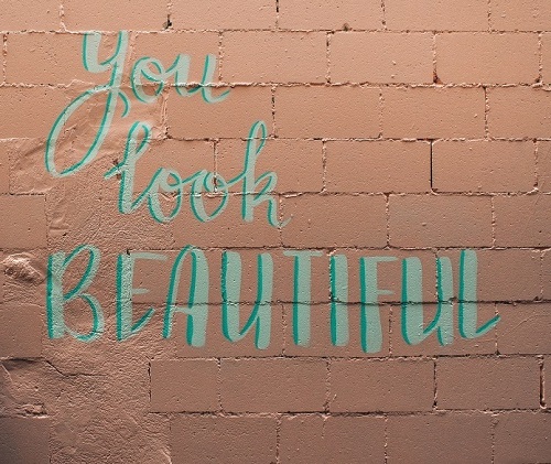 Haare richtig pflegen: Tipps & Tricks für schöne Haare