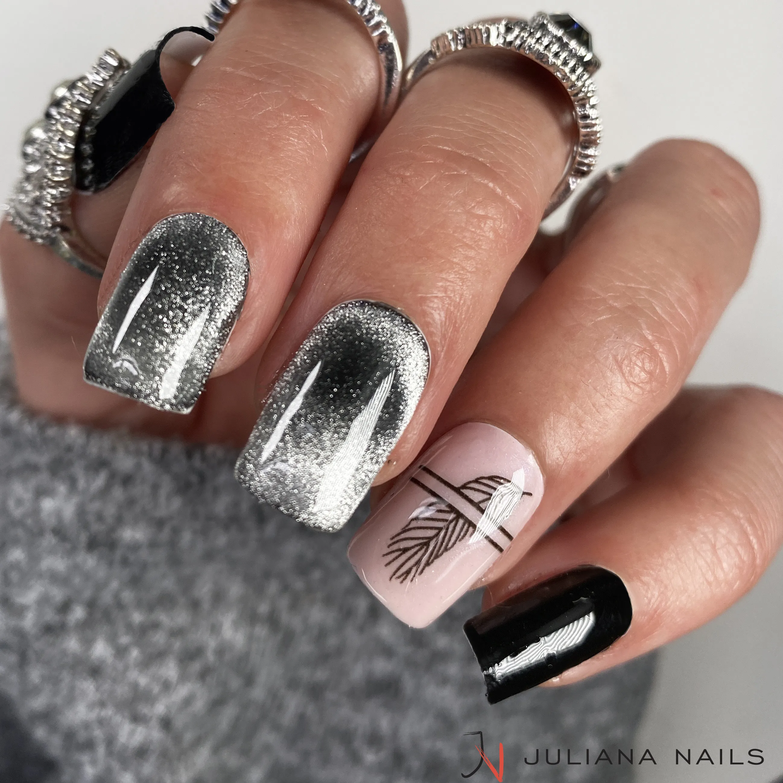 Nagellack Trend Winter Metallic Nails